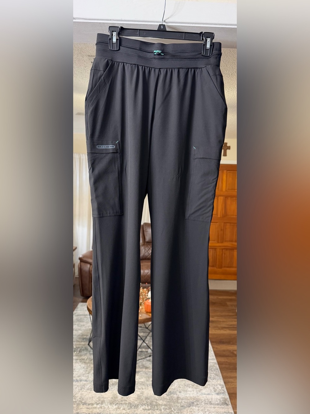 Skechers™ by Barco Explore Black Ripstop Scrub Pants – Size Small 🖤